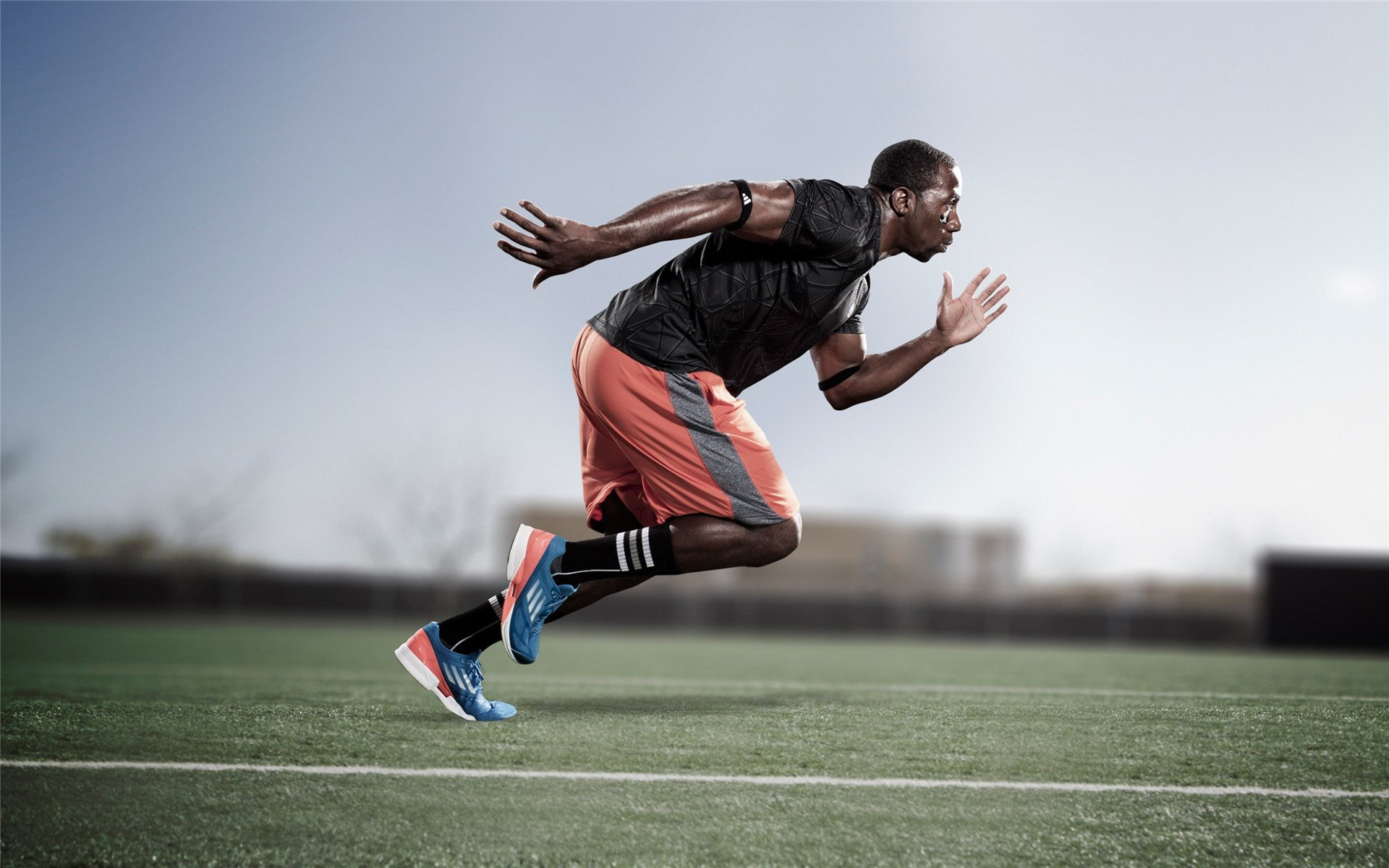 爱游戏平台-德甲速度狂飙：攻守瞬间变化带来视觉盛宴！，德甲速度最快现役球员